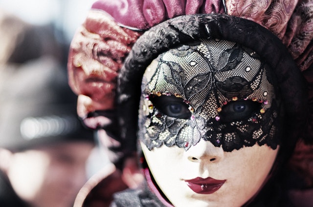carnival-venice-eyes-mask-53207 Are You Truly Ugly or Is the Media Messing with Your Head?